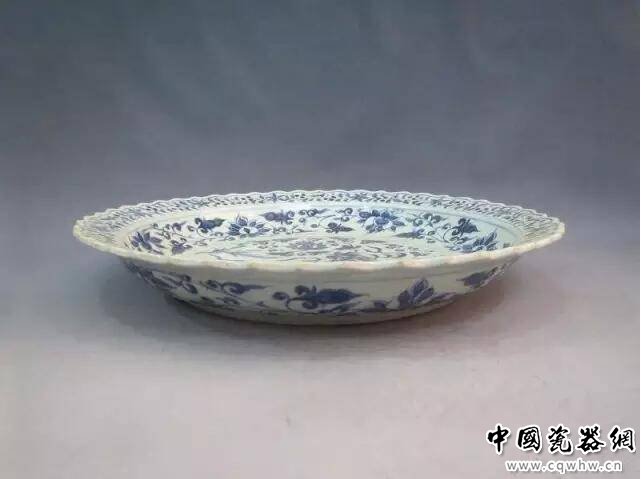 元青花 飞凤麒麟纹盘