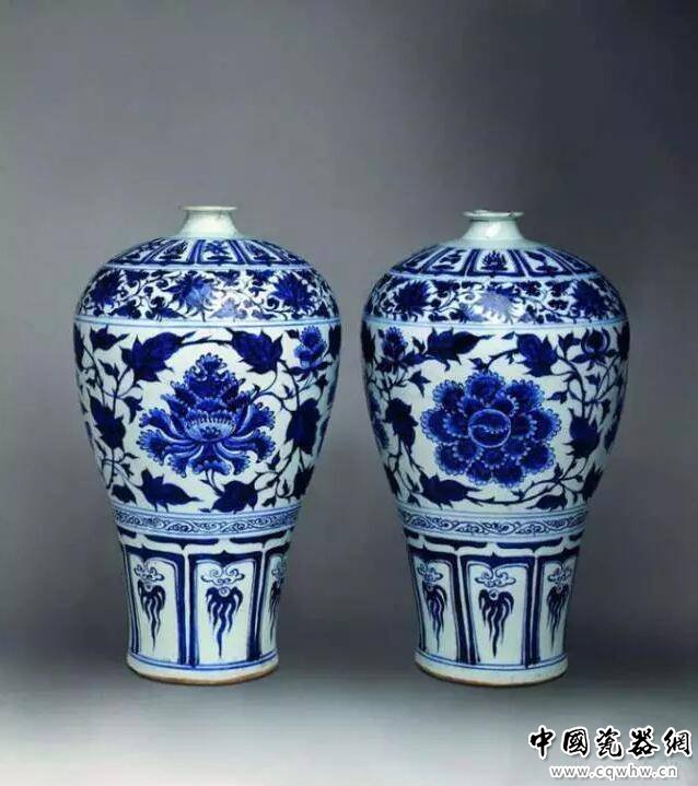 元青花 牡丹纹花梅瓶一对